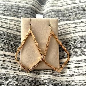 Kendra Scott Sophia Drop Earrings! Rose Gold!